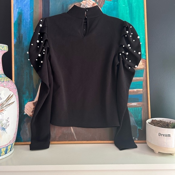 Elegant Black Pearl-Embellished Women's Top M - Picture 3 of 16